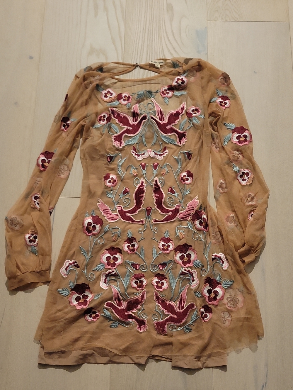 EUC For Love and Lemons Dove Embroidery Mini Dress Nude Medium - Picture 5 of 8